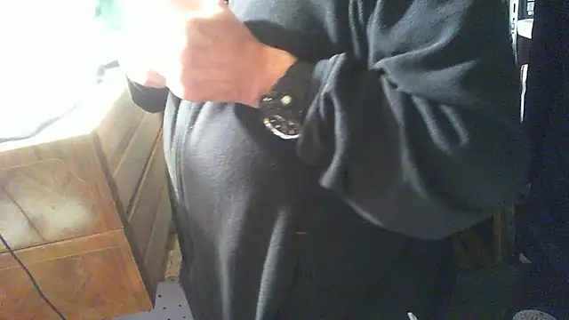 Snapshot of nonnomaturobisex chatting on 11-06-25, 08:18 nonnomaturobisex online show from 11-06-25, 08:18