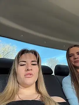 ivannatompsonnn online show from 04-15-26, 06:52