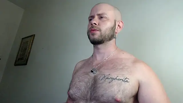 Snapshot of TONY_WHITE_7 chatting on 03-04-26, 01:35 TONY WHITE 7 online show from 03-04-26, 01:35