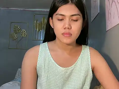 Delicate Savannah online show from 10-02-25, 02:53