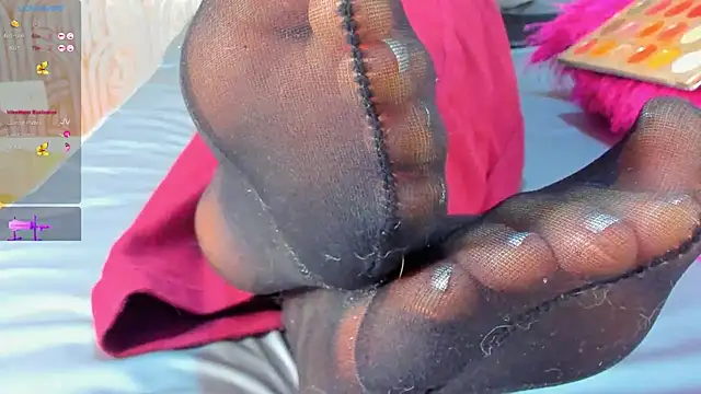 Pantyhose queen online show from 11-13-25, 01:53