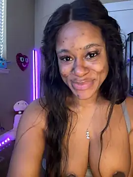 Snapshot of Tikalalin chatting on 01-17-25, 03:23 Tikalalin online show from 01-17-25, 03:23