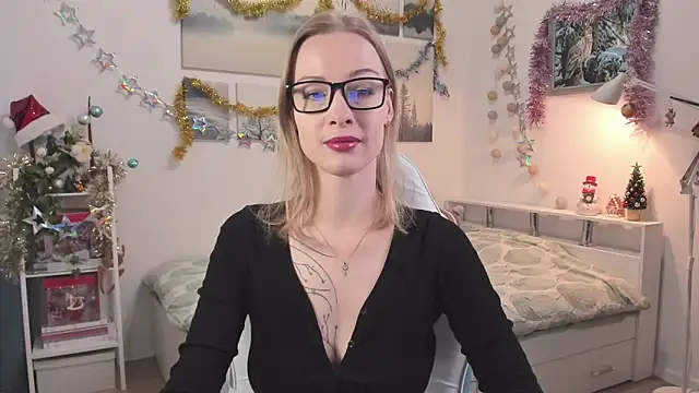 MissRightX online show from 12-15-25, 10:43