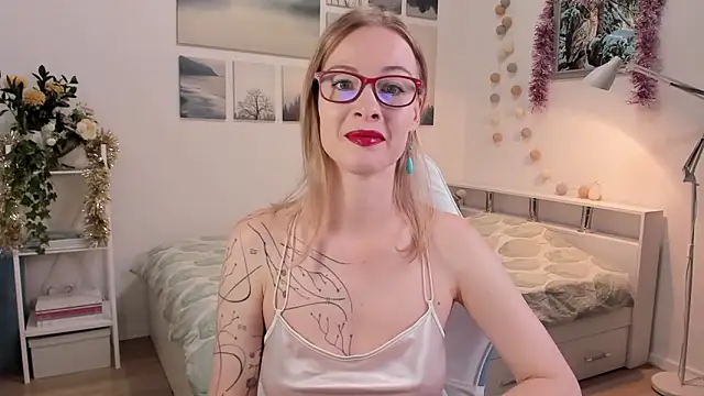 MissRightX online show from 11-11-25, 09:15