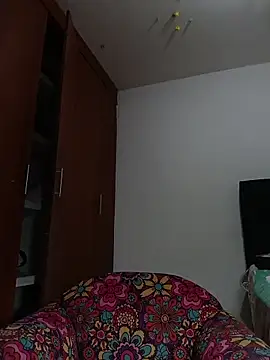 Snapshot of Van3orgasm4me chatting on 10-20-25, 09:04 Van3orgasm4me online show from 10-20-25, 09:04