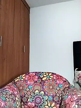 Snapshot of Van3orgasm4me chatting on 09-27-25, 07:53 Van3orgasm4me online show from 09-27-25, 07:53