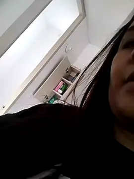 Snapshot of Van3orgasm4me chatting on 01-15-25, 07:44 Van3orgasm4me online show from 01-15-25, 07:44