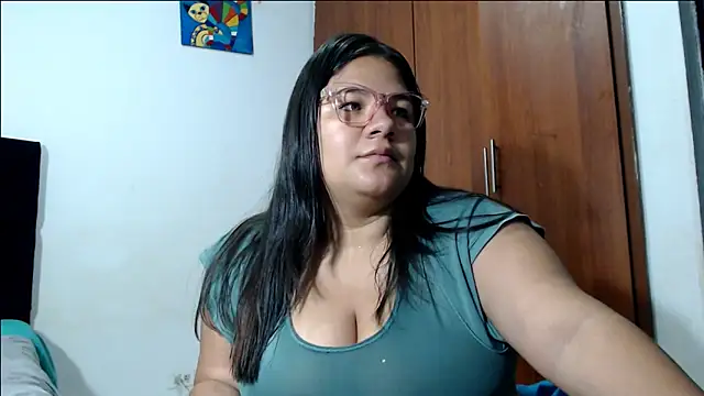 Snapshot of Van3orgasm4me chatting on 05-17-26, 09:31 Van3orgasm4me online show from 05-17-26, 09:31