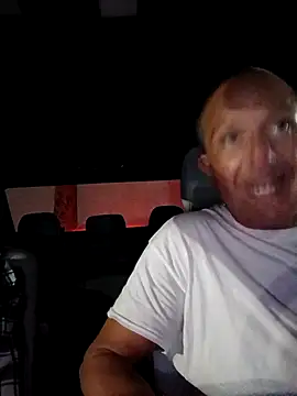 Roberts8inchcock online show from 11-04-25, 03:43