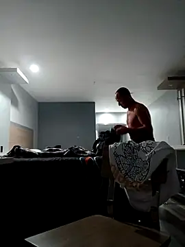 Roberts8inchcock online show from 11-05-25, 06:49