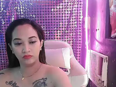 hotasianivy19 online show from 10-31-25, 01:19