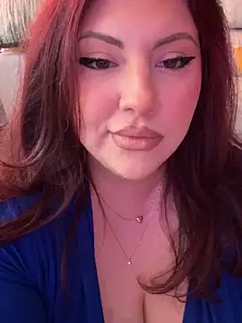 Snapshot of CurvyKimmy1 chatting on 05-23-26, 11:31 CurvyKimmy1 online show from 05-23-26, 11:31