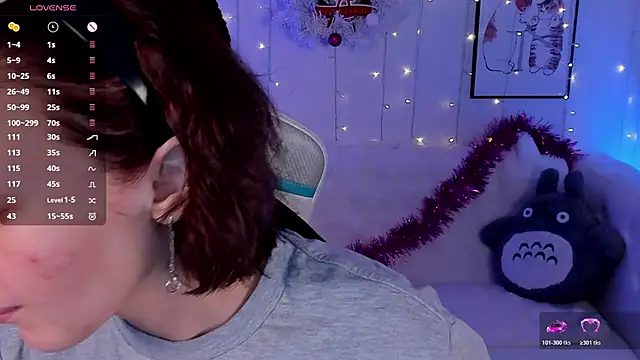 Snapshot of LianaFord chatting on 01-10-26, 02:40 LianaFord online show from 01-10-26, 02:40