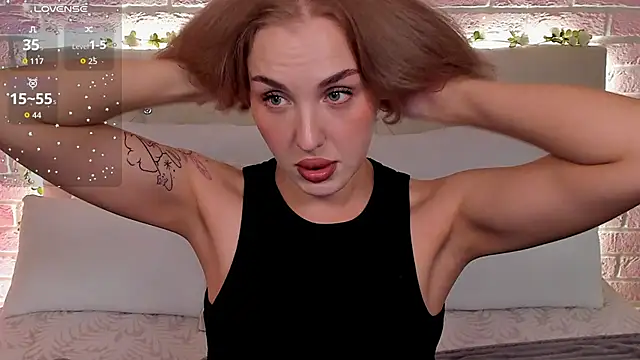 Snapshot of LianaFord chatting on 09-16-25, 06:20 LianaFord online show from 09-16-25, 06:20