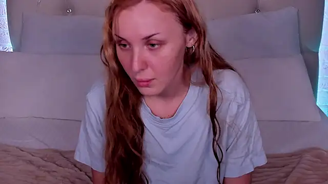 Snapshot of LianaFord chatting on 11-24-25, 08:09 LianaFord online show from 11-24-25, 08:09