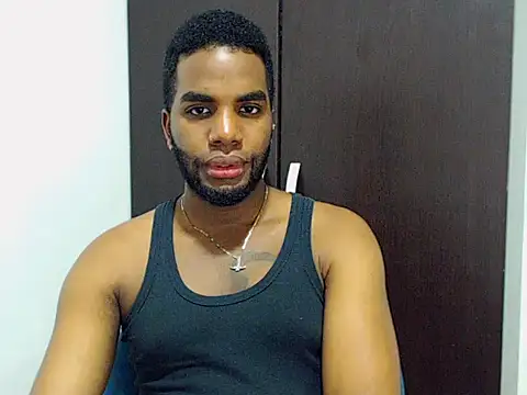 Snapshot of Rene_hotman chatting on 10-05-25, 08:10 Rene hotman online show from 10-05-25, 08:10