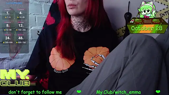 Witch Emma online show from 10-28-25, 08:41