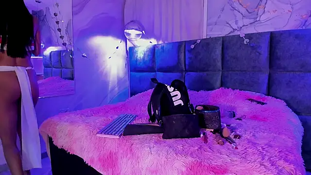 Snapshot of AntonellaRossi chatting on 02-22-26, 07:48 AntonellaRossi online show from 02-22-26, 07:48