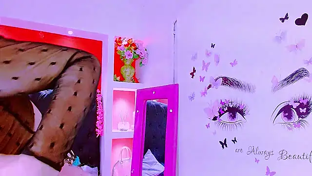 priscilahotker online show from 03-10-25, 08:50