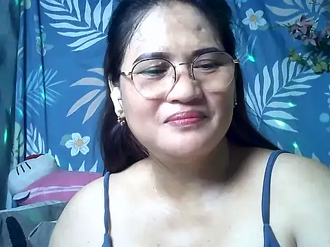Snapshot of Amazing_Angel22 chatting on 05-10-26, 11:50 Amazing Angel22 online show from 05-10-26, 11:50