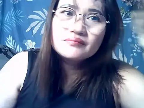 Snapshot of Amazing_Angel22 chatting on 05-26-26, 01:04 Amazing Angel22 online show from 05-26-26, 01:04