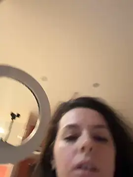 Snapshot of Roni_Tailed chatting on 02-18-25, 04:14 Roni Tailed online show from 02-18-25, 04:14
