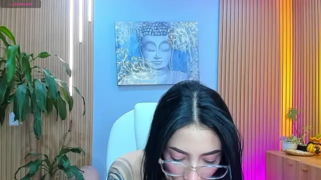 Snapshot of barbie_scoth_ chatting on 05-03-26, 10:57 barbie scoth online show from 05-03-26, 10:57