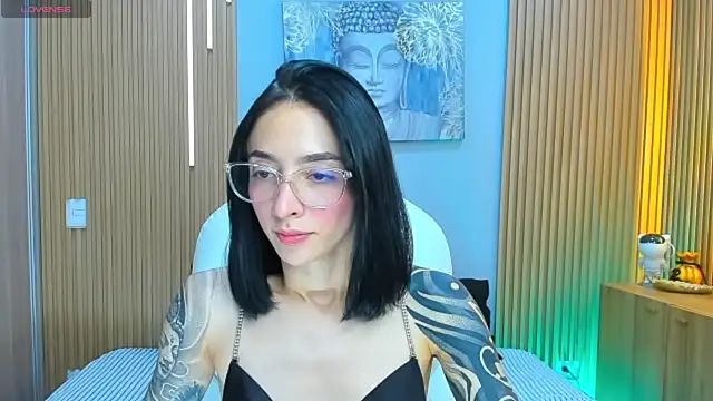 Snapshot of barbie_scoth_ chatting on 05-26-26, 08:29 barbie scoth online show from 05-26-26, 08:29