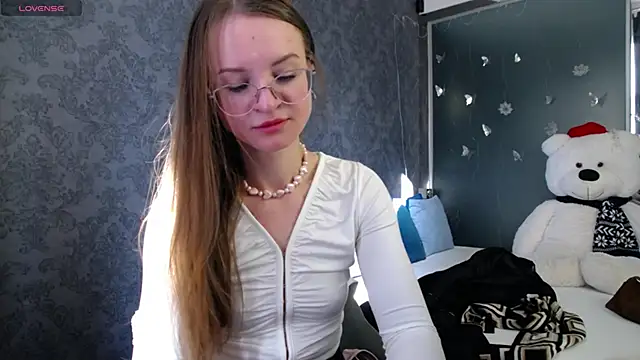 KateJonson online show from 04-10-26, 06:42