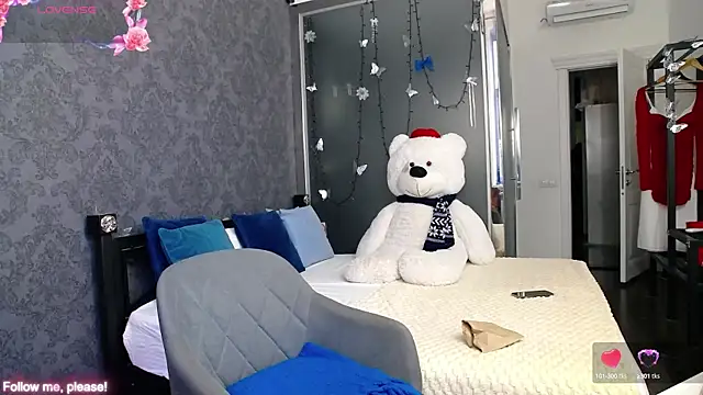 KateJonson online show from 09-30-25, 07:03