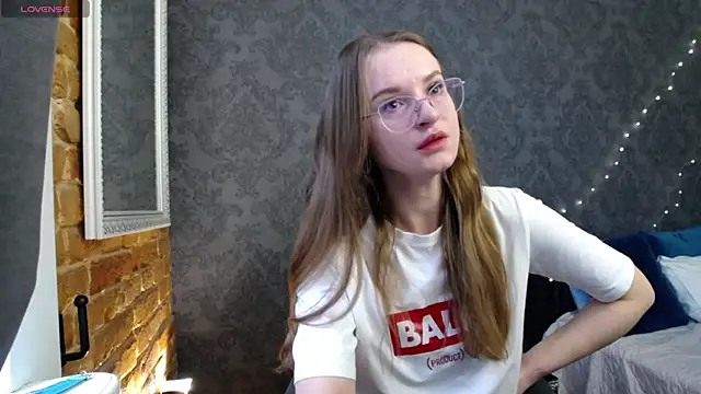 KateJonson online show from 04-08-26, 07:21