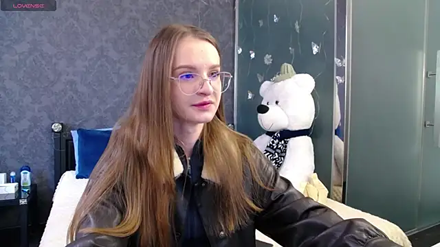 KateJonson online show from 03-18-26, 01:13