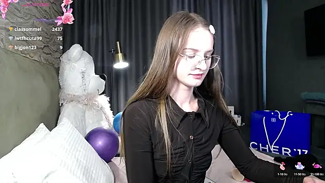 Snapshot of KateJonson chatting on 07-28-26, 01:10 KateJonson online show from 07-28-26, 01:10