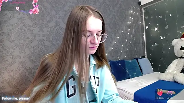 KateJonson online show from 12-14-25, 08:42