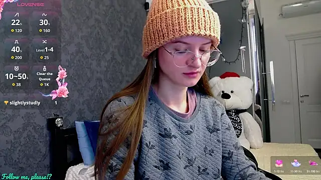 KateJonson online show from 10-17-25, 06:39