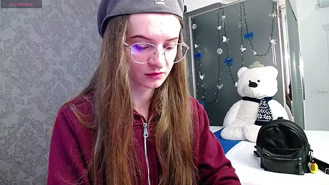 KateJonson online show from 11-30-25, 07:09