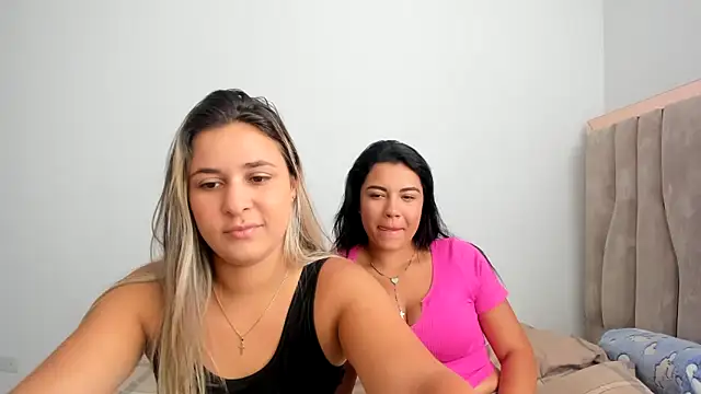 Snapshot of Lana_Sofia1 chatting on 09-10-25, 05:01 Lana Sofia1 online show from 09-10-25, 05:01