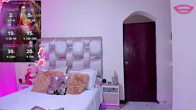 MelanyShayk online show from 10-26-25, 07:14