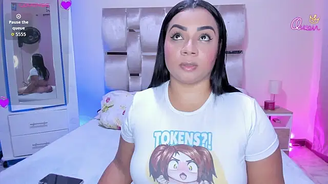 Snapshot of MelanyShayk chatting on 05-22-26, 11:14 MelanyShayk online show from 05-22-26, 11:14