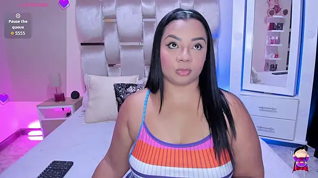 Snapshot of MelanyShayk chatting on 07-24-26, 04:14 MelanyShayk online show from 07-24-26, 04:14