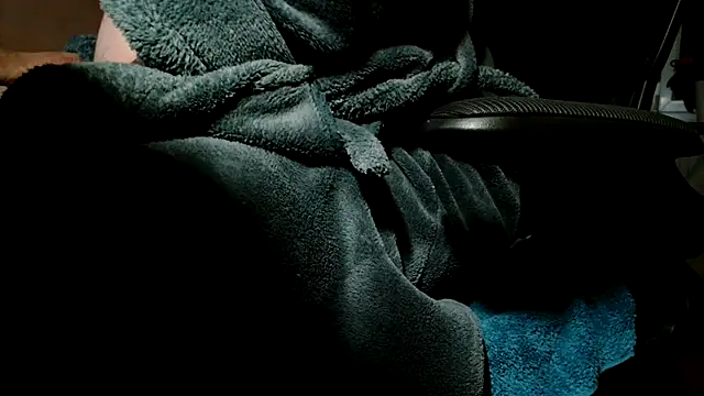 suedel65 online show from 11-17-25, 05:44