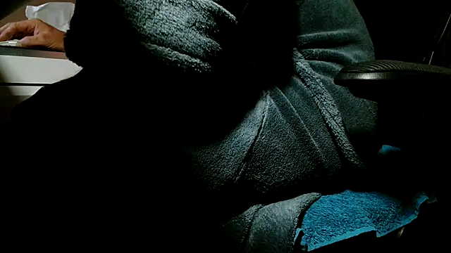 suedel65 online show from 11-05-25, 05:21