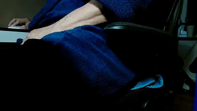 suedel65 online show from 09-26-25, 03:46