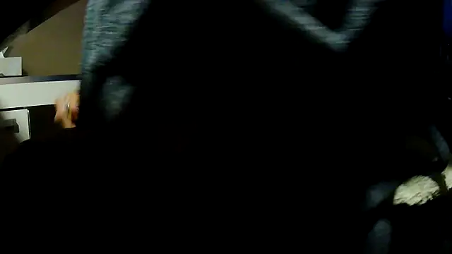 Snapshot of suedel65 chatting on 05-05-26, 03:31 suedel65 online show from 05-05-26, 03:31