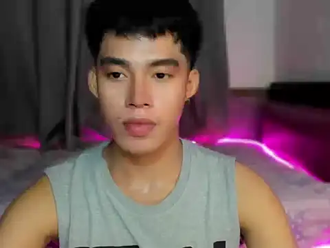 Snapshot of Lightjt04 chatting on 09-16-25, 03:35 Lightjt04 online show from 09-16-25, 03:35