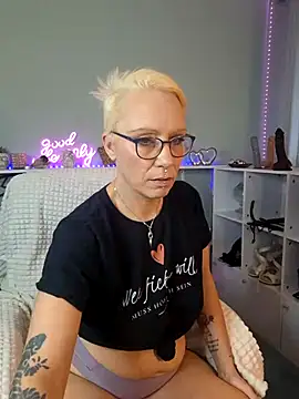 Snapshot of Jan_ina chatting on 01-26-25, 11:50 Jan ina online show from 01-26-25, 11:50