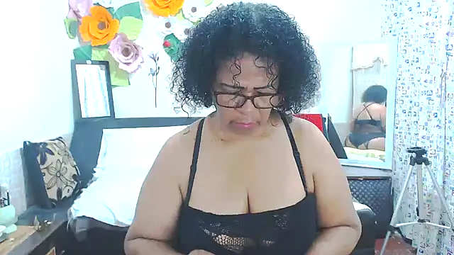 Snapshot of Yayis-hot-sexyw chatting on 03-23-25, 01:31 Yayis-hot-sexyw online show from 03-23-25, 01:31