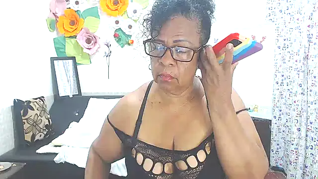 Snapshot of Yayis-hot-sexyw chatting on 02-23-25, 06:56 Yayis-hot-sexyw online show from 02-23-25, 06:56