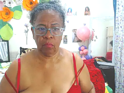 Snapshot of Yayis-hot-sexyw chatting on 11-02-25, 06:18 Yayis-hot-sexyw online show from 11-02-25, 06:18