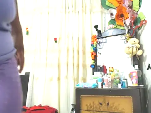 Snapshot of Yayis-hot-sexyw chatting on 12-22-24, 05:01 Yayis-hot-sexyw online show from 12-22-24, 05:01